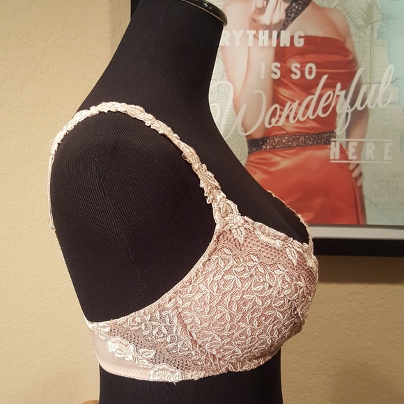 Vingage Intimacy Custom Lace Push Up Bra - Picture 2 of 5